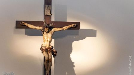 image:Image Na cestě k uzdravení i bezpečnější církvi: Arcibiskup Nuzík se opět sešel s oběťmi zneužívání
